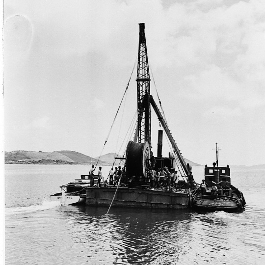 1959 Câble sous marin reliant le central