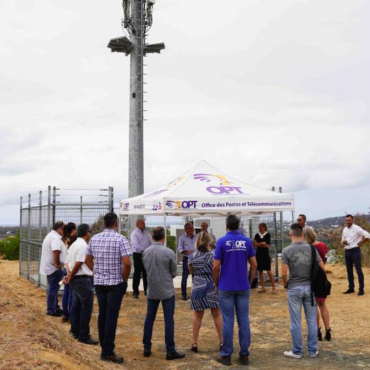 Inauguration de l'antenne mobile 4G+ de Koutio-Dumbéa en présence du PDG d'Ericsson France